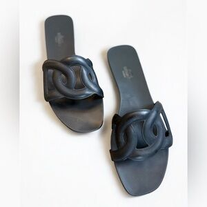 Hermes Aloha Rubber Black Sandals